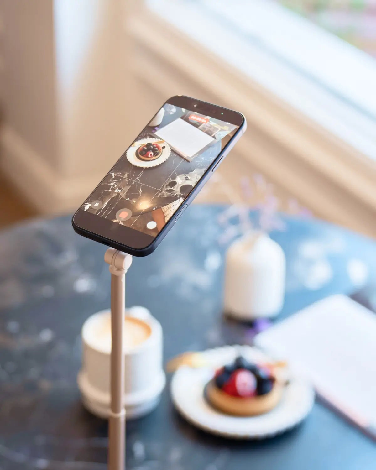 JustTap Magnetic Phone Tripod - Ombré Peach