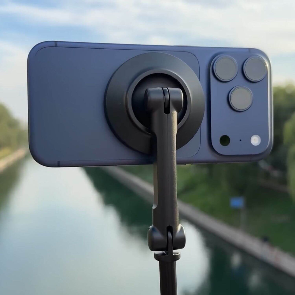 JustTap Magnetic Phone Tripod