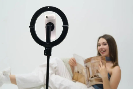 KraftGeek Launches The GlowRing™ Portable Ring Light