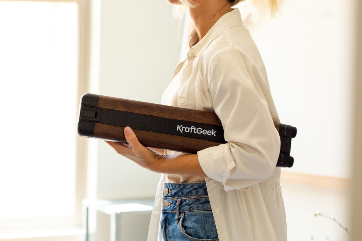 H-Frame vs. Tripod Easel For Small Spaces: Which One Actually Fits Your Apartment?