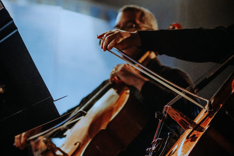 Why Your String Quartet Sounds Off (And How Non-Verbal Cueing Fixes It)