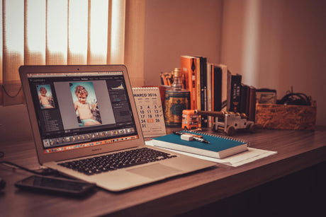 How To Become A Freelancer In 2025 - A Complete Guide
