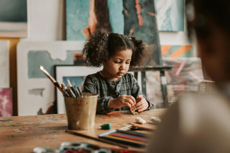 How To Choose Your Painting Course Audience (And Find Your First Students)