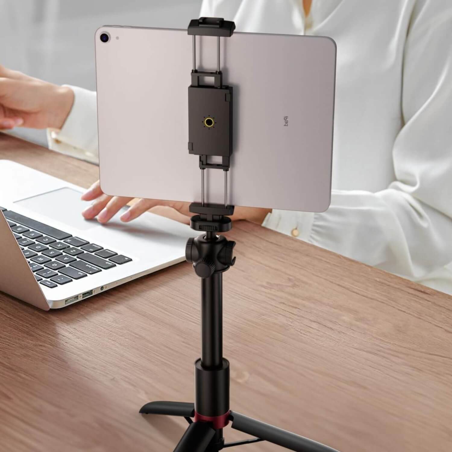 その他 Bretford Mobilepro Desk Mount Combo Bretford Mobilepro Desk Mount Combo